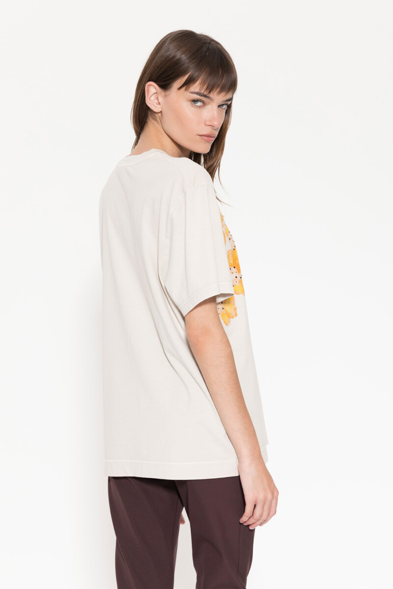 REMERA LOVER Beige