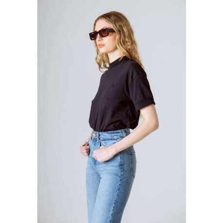 Camiseta Pouli Black
