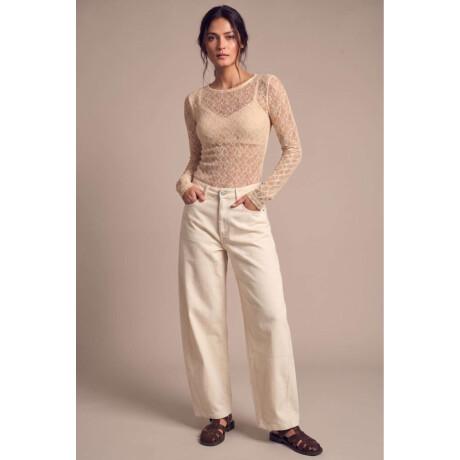 Remera Encaje Beige
