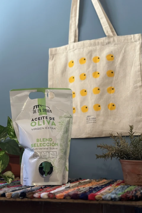 Aceite de Oliva - BLEND SELECCIÓN / 1,75 litros - DOY PACK + TOTE BAG Aceite de Oliva - BLEND SELECCIÓN / 1,75 litros - DOY PACK + TOTE BAG