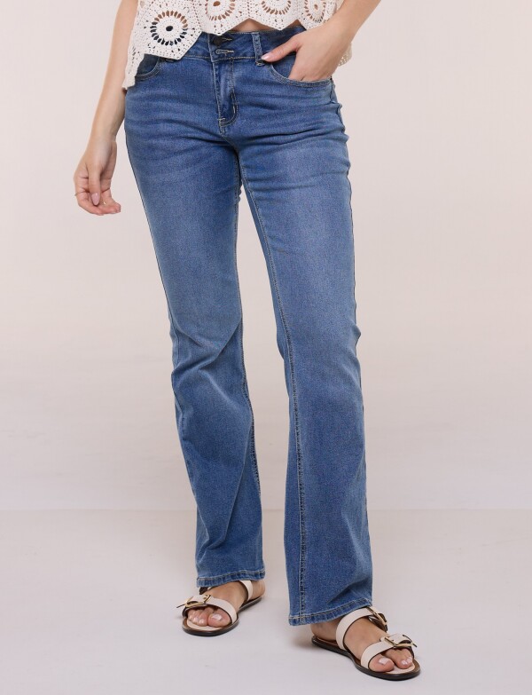 Jean Bootcut Doble Botón JEAN
