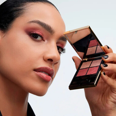Paleta de Sombras YSL Couture Mini Clutch N°820 Stora Dolls Paleta de Sombras YSL Couture Mini Clutch N°820 Stora Dolls