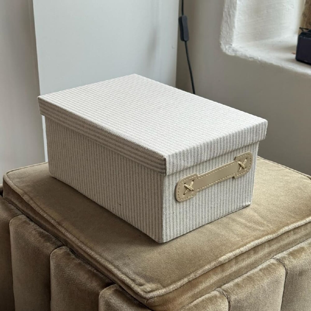 Caja rayas con manija y tapa - M 