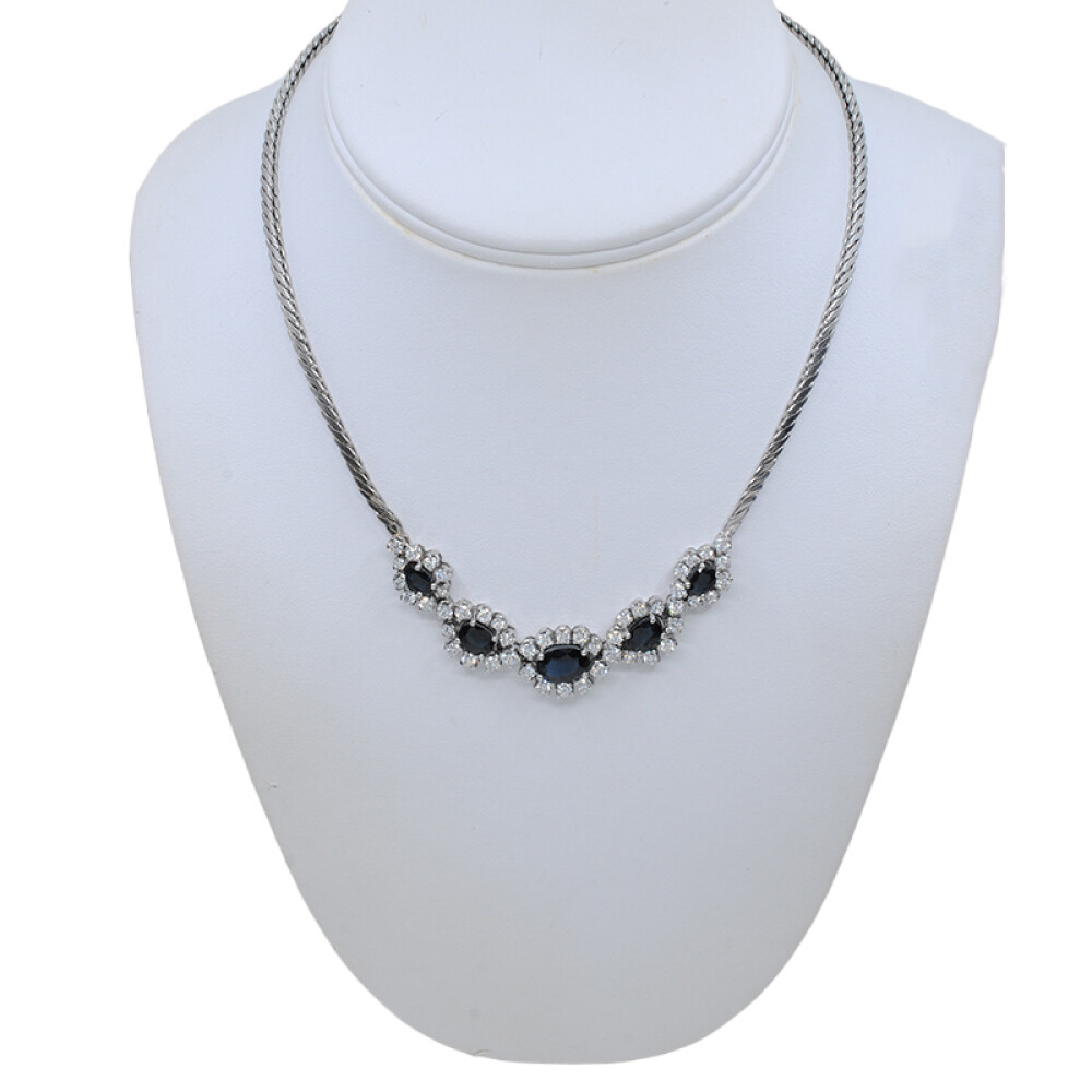 Gargantilla oro 18k blanco, zafiros azules y brillantes Gargantilla oro 18k blanco, zafiros azules y brillantes