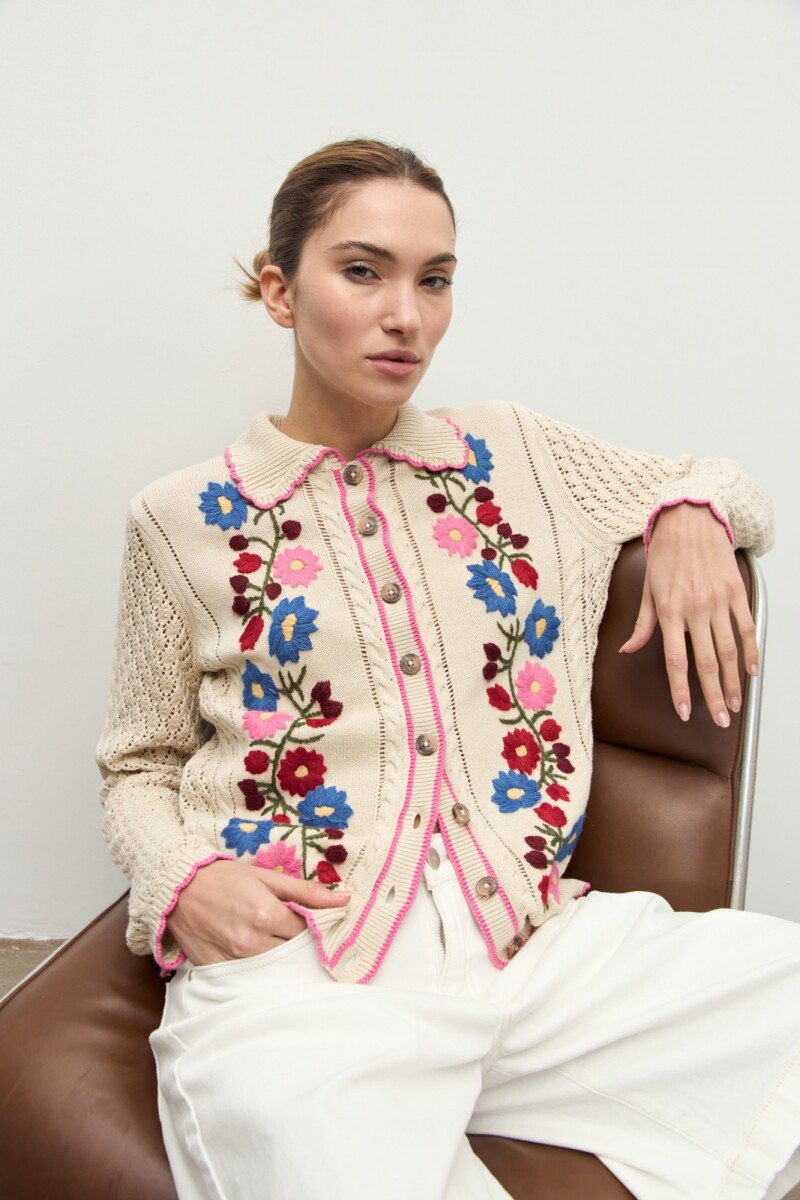 Cardigan bordado floral - beige 
