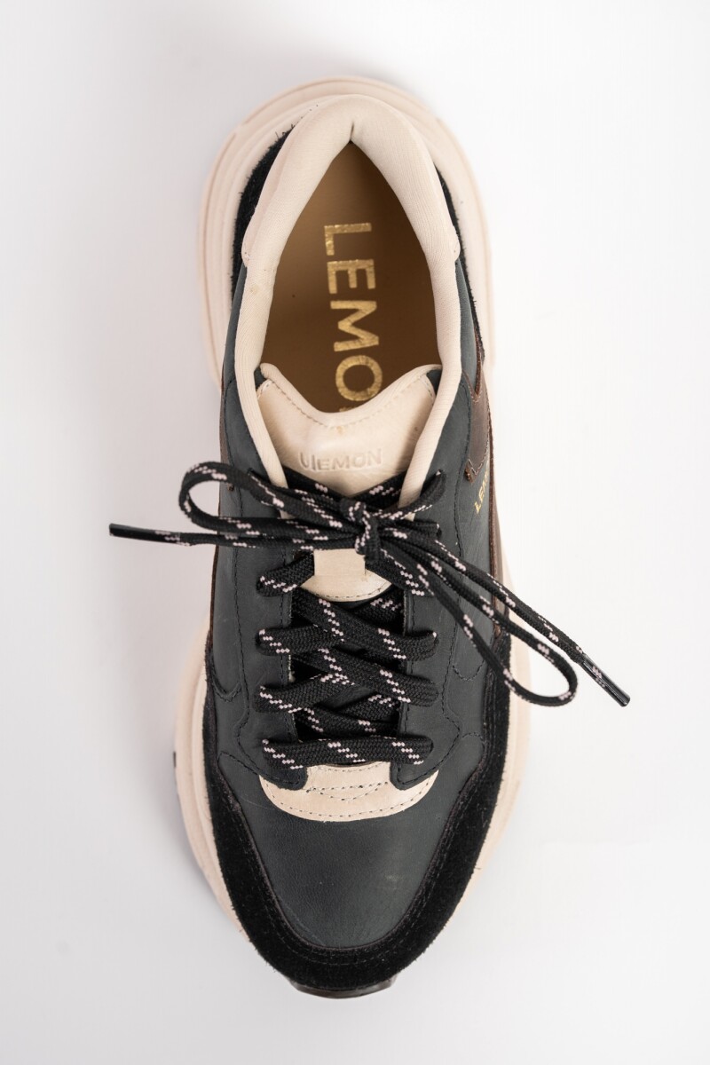 Zapatilla Cuero Negro