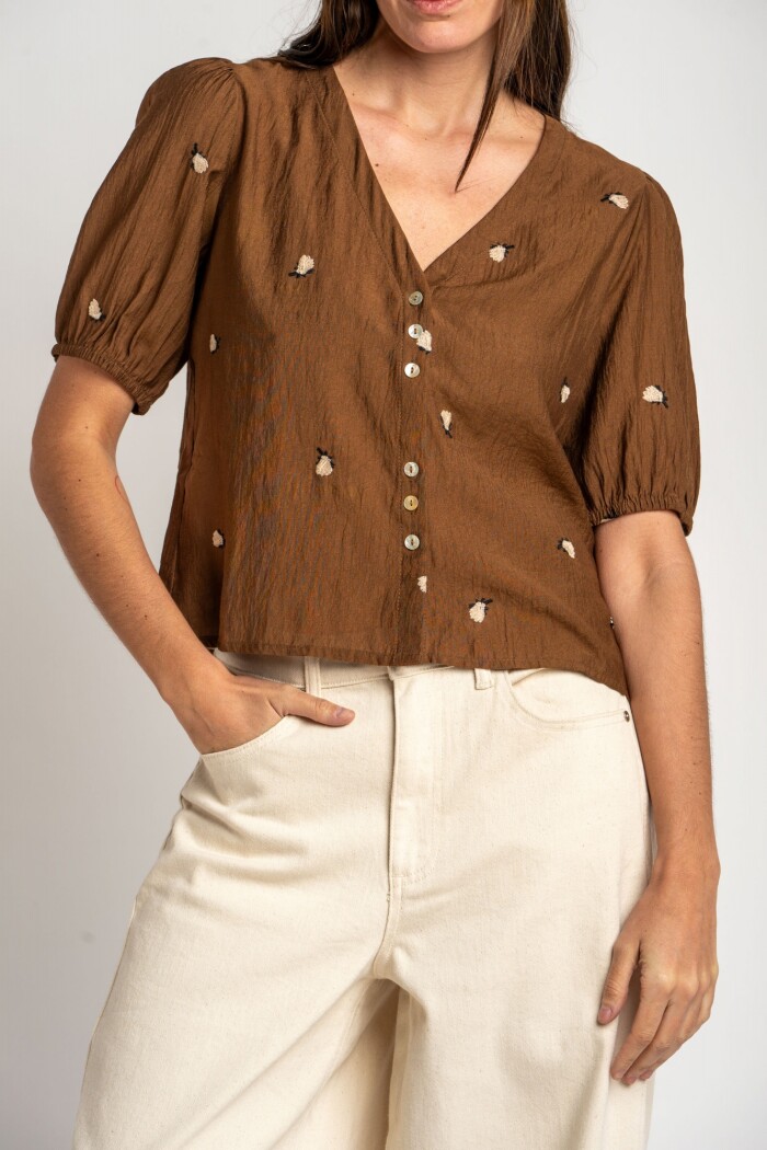 Blusa Viscosa Bordada Marron