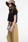 CAMISETA CROP Negro