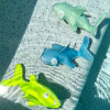 Juego de Piscina Set de 3 Sunnylife Salty the Shark Aqua Neon Yellow