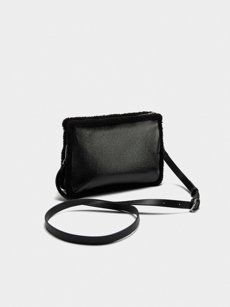 Bolso Bandolera Bordes Efecto Pelo negro