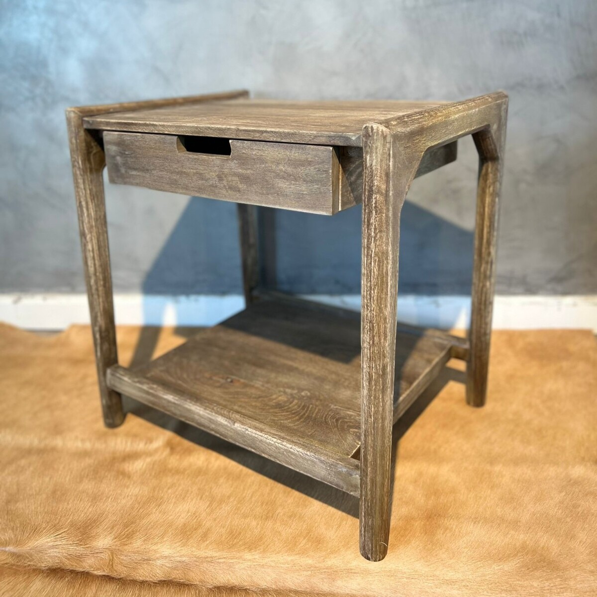 mesa de luz chaya, oscura 