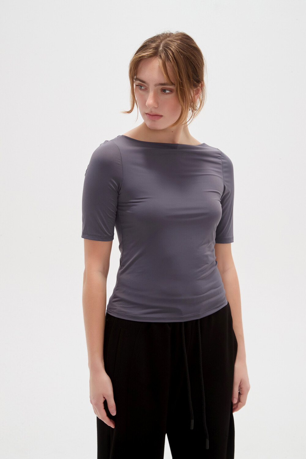 Remera Wenos Gris Oscuro