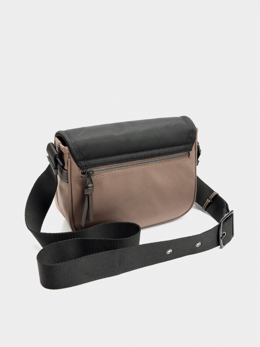 Bolso Bandolera Color Block De Nylon negro