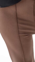 Pantalón Aria Marrón