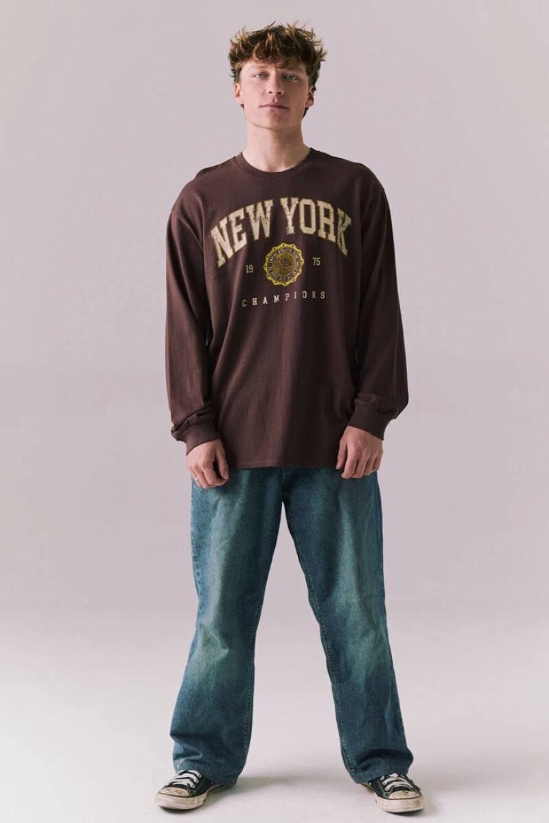 REMERA NEW YORK 1975 Marron