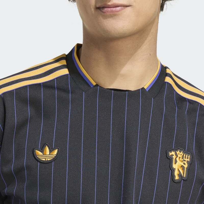 Remera Adidas Manchester United Terrace Icons Negro