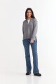 Sweater con cuello abierto y tajos laterales GRIS