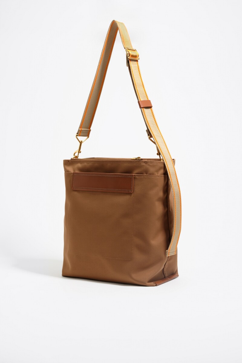 BOLSO CARLINO GRANDE Canela