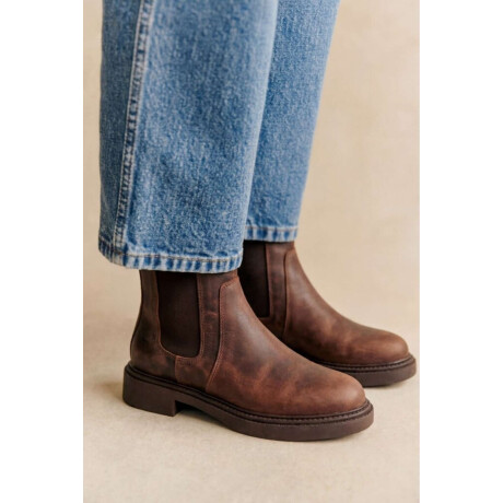 Bota Cuero Chocolate