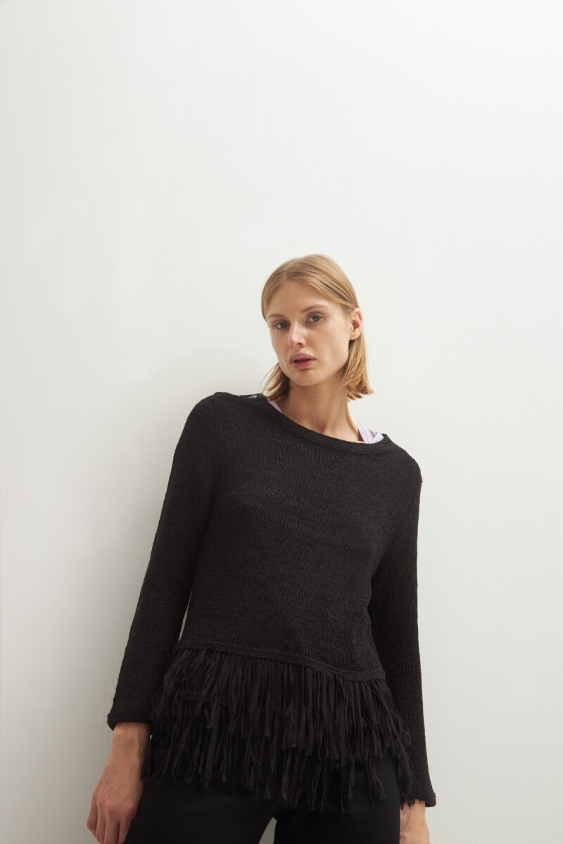 Sweater con flecos negro