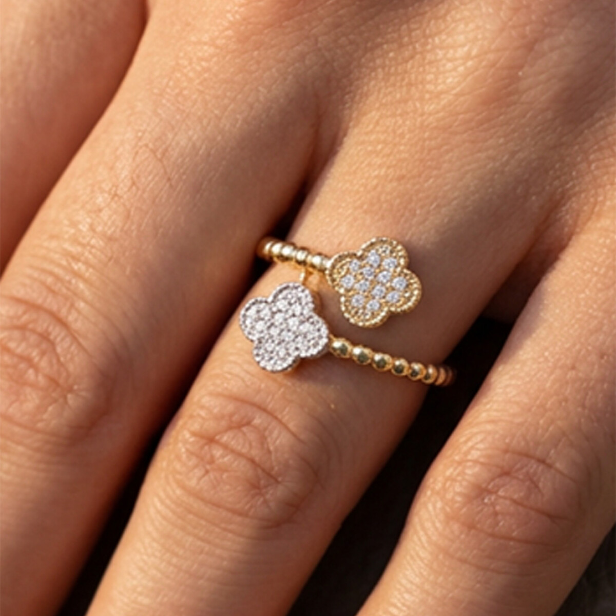 Anillo Trébol Dúo en Oro 18k con circonias 