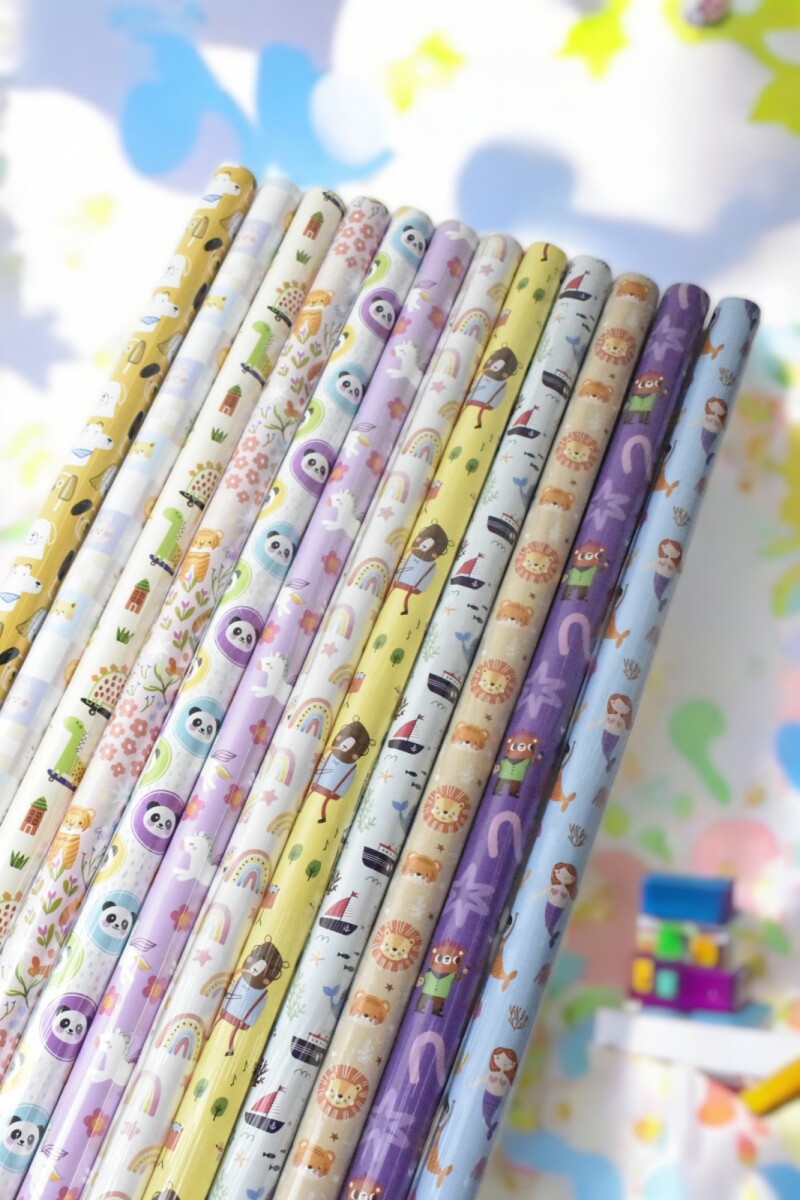 Papel de regalo - infantiles 70 x100 cm - SURTIDO FANTASIA 