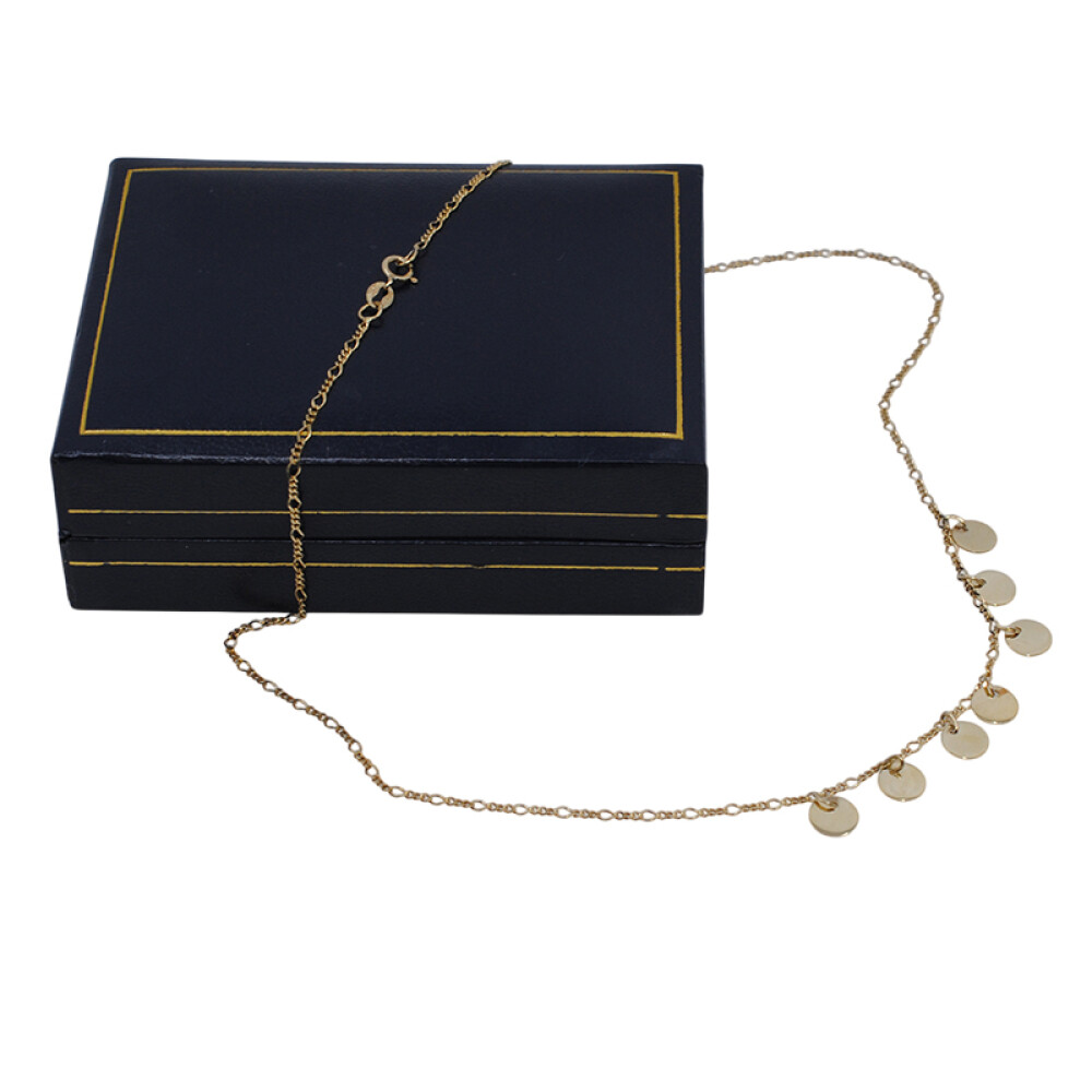 Cadena en oro 18k con 7 medallitas de oro Cadena en oro 18k con 7 medallitas de oro