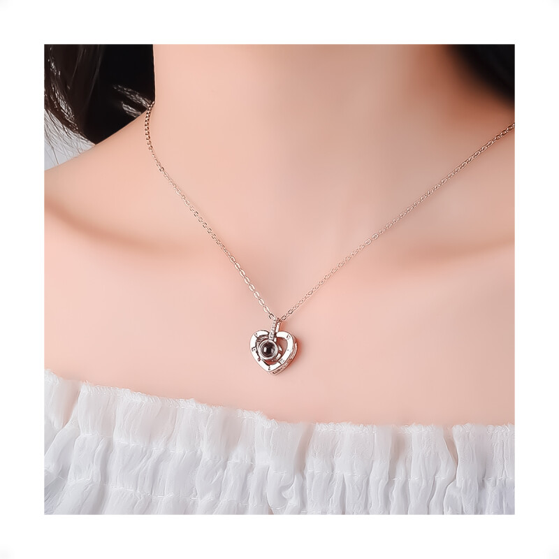 Collar de Colgante de Te amo con ProyecciÃ³n de 100 Idiomas con Forma de CorazÃ³n Golden Rose