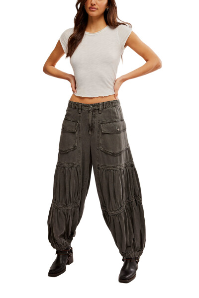 PANTALÓN PARACHUTE LAST WORD Negro