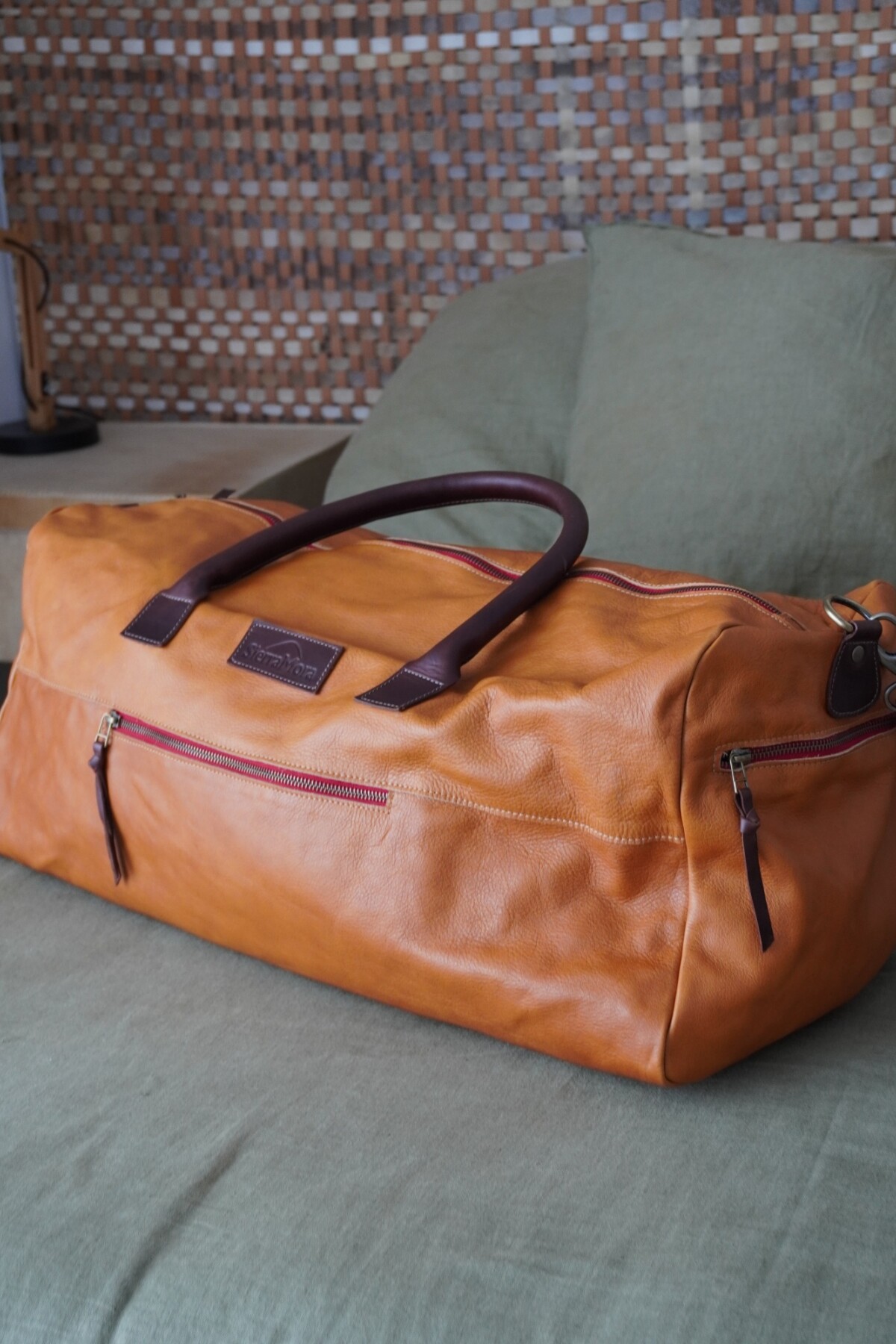 Weekender Bag Honey Red Zip