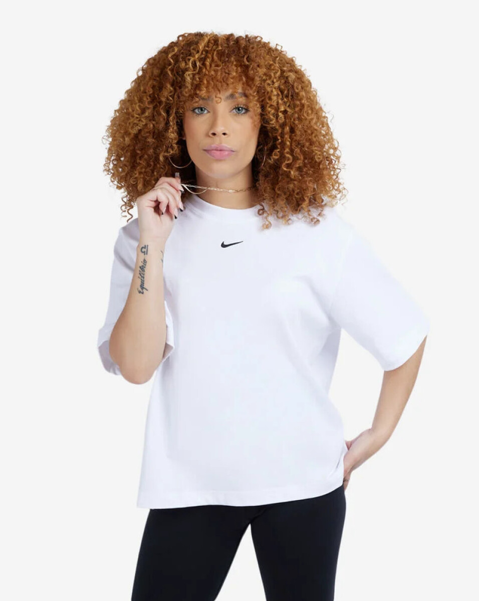 Remera Nike Moda Dama NSW ESSNTL SS TEE BOXY - S/C 