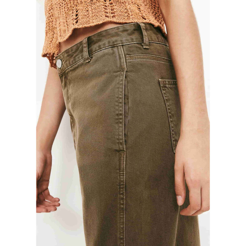 CALCA FEM MARROM MEDIO