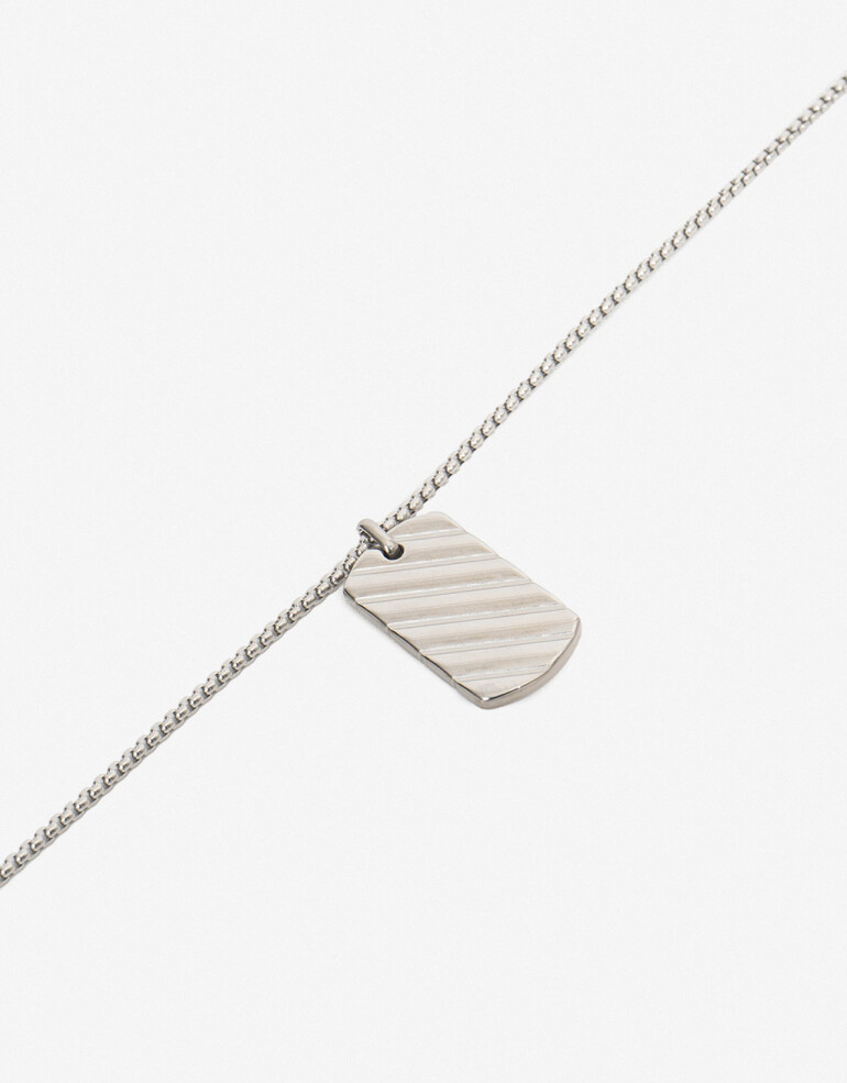 Cadena Corta con Dije Metal Cadena Con Dije Acero Men´s Collection - Plateado