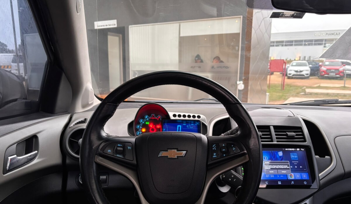 Chevrolet Sonic LTZ - 2014 Chevrolet Sonic LTZ - 2014