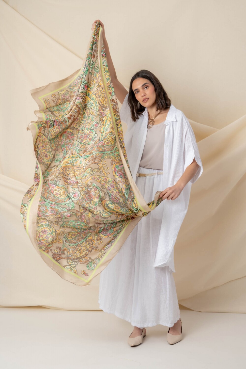 PAÑUELO ARABESQUE Beige