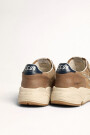 ZAPATILLA RUNNING SOLE Tabaco