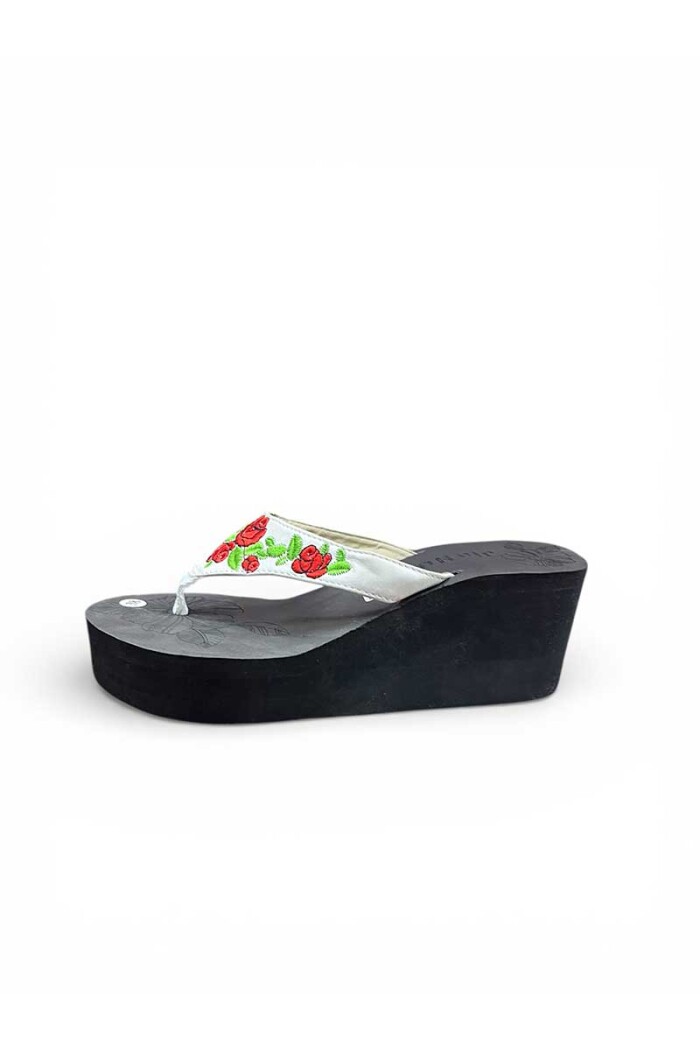 SANDALIA OJOTA PLATAFORMA BORDADA Blanco