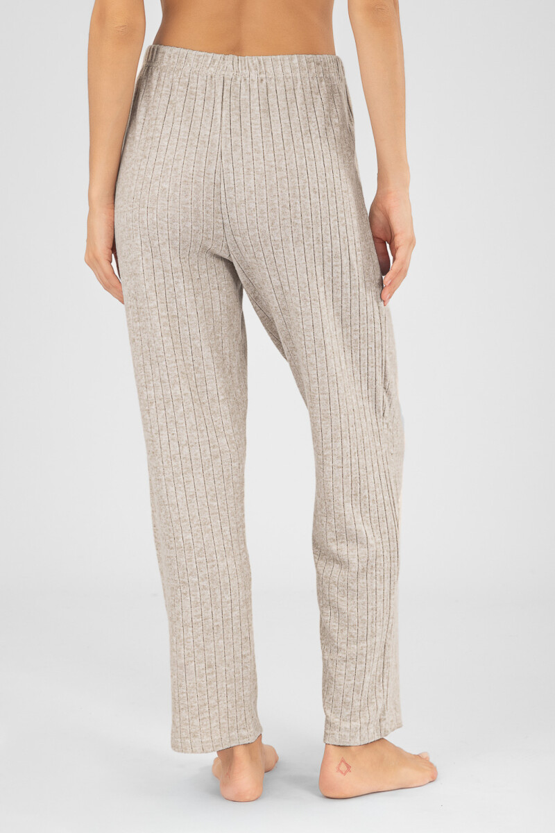 Pantalon rib grueso crema Crema