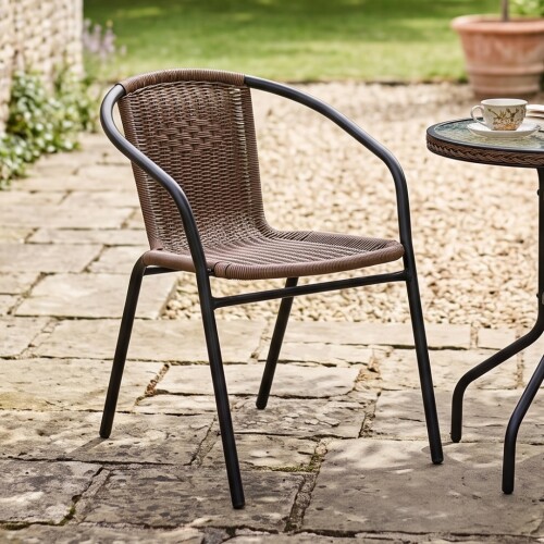 Silla Símil Rattan y acero clásica Marrón