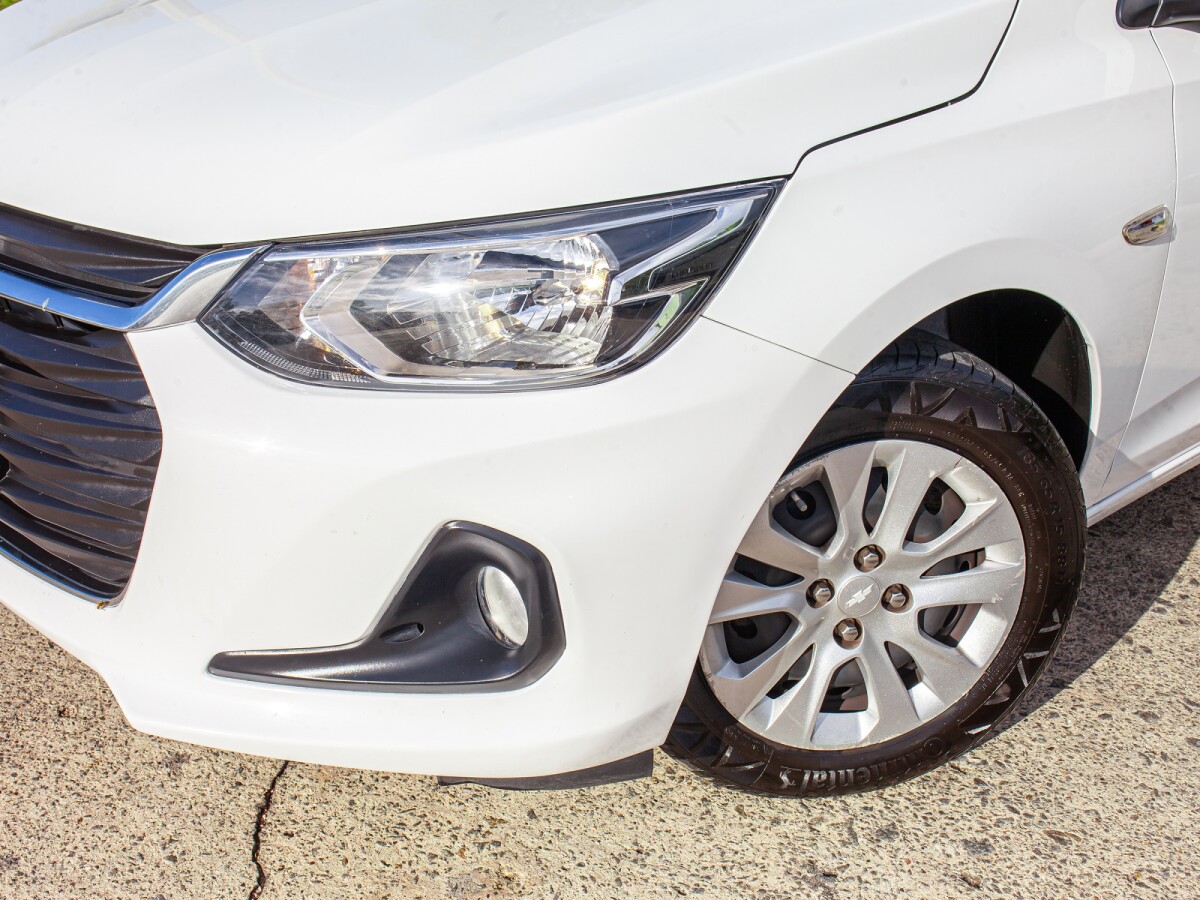 Chevrolet Onix LT 1.2 Extra Full | Permuta / Financia Chevrolet Onix LT 1.2 Extra Full | Permuta / Financia