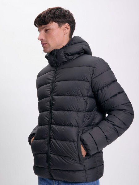 Campera capitoneada Negro