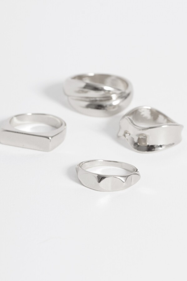 Set de anillos metal texturizado plateado