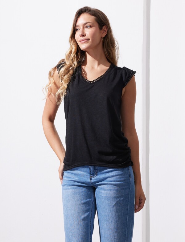 Remera Puntilla NEGRO