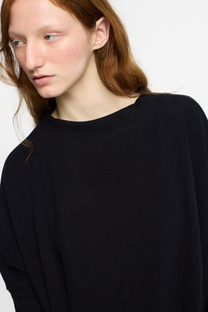 SWEATER Negro