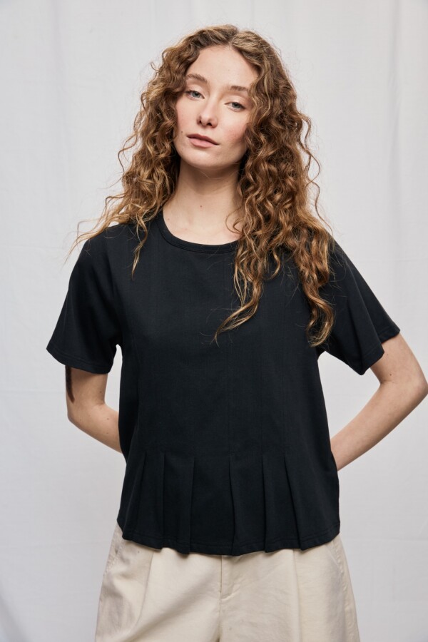 REMERA KAIA Negro