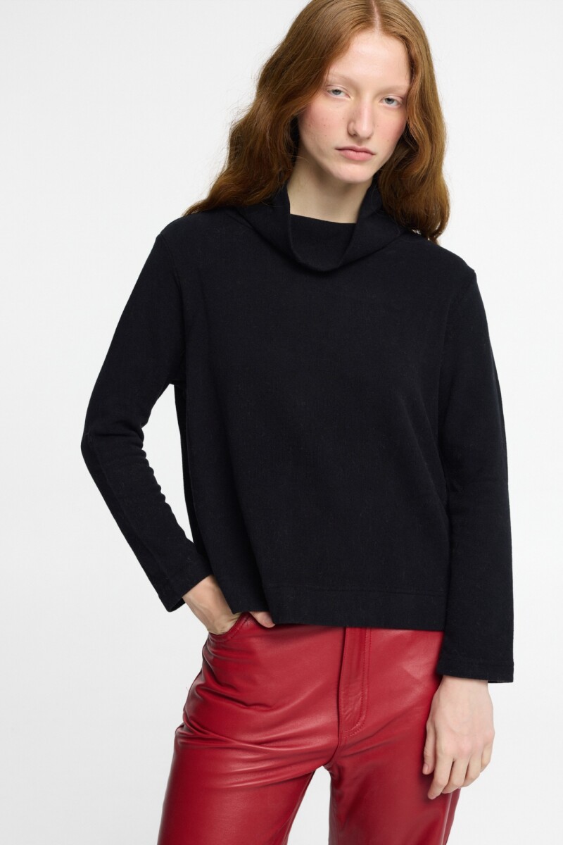 SWEATER Negro