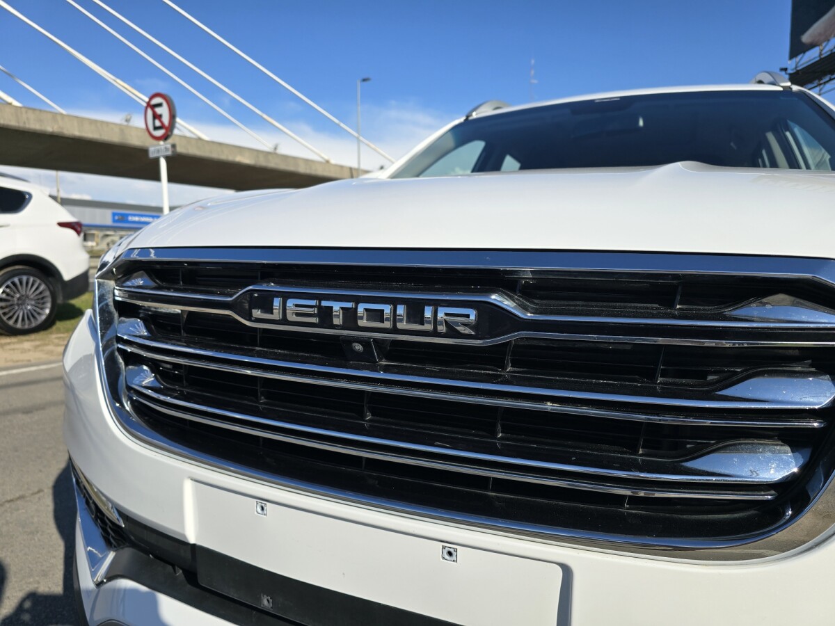 Jetour X70 Luxury 2023 EXCELENTE ESTADO! | Permuta/ Financia Jetour X70 Luxury 2023 EXCELENTE ESTADO! | Permuta/ Financia