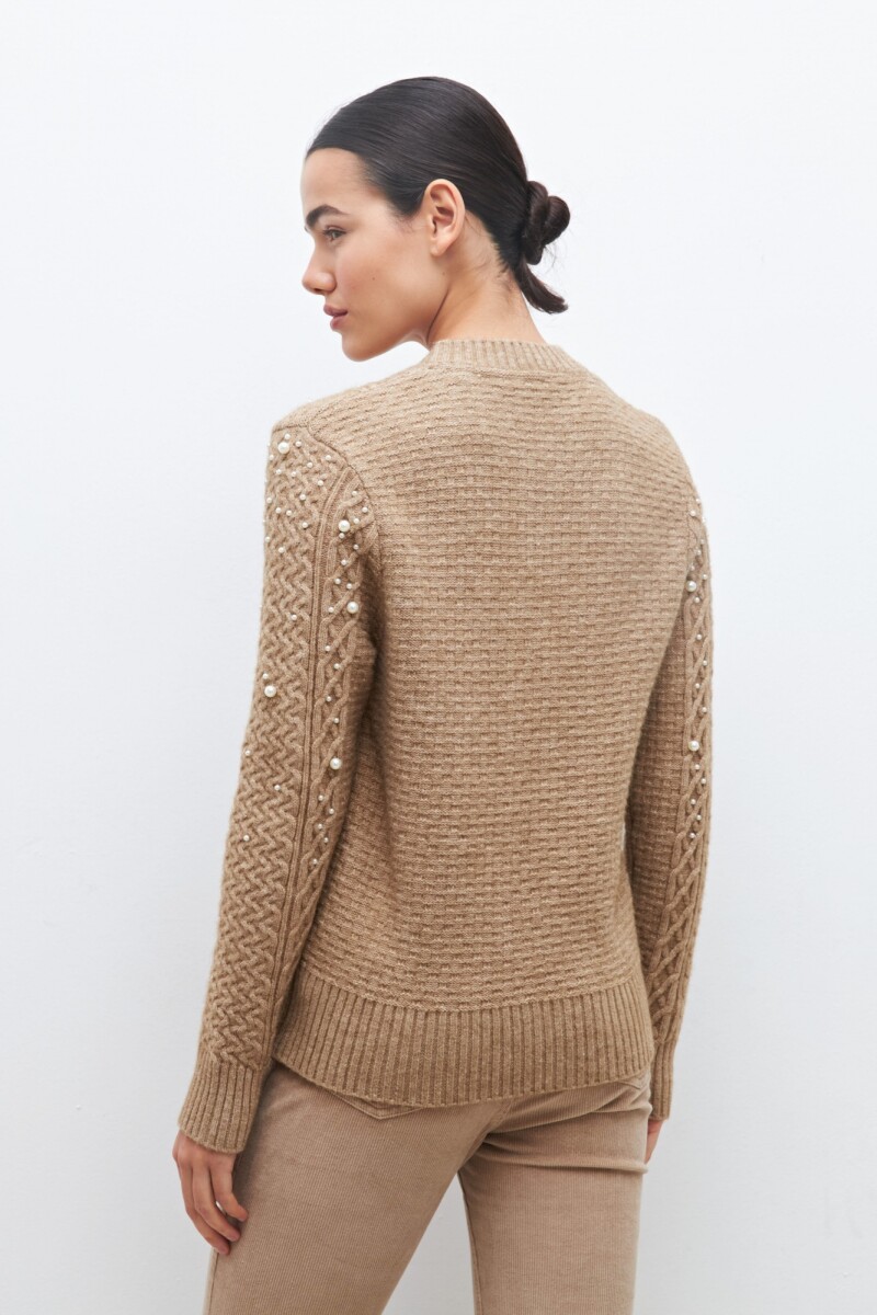 Sweater con estructuras y perlas beige melange