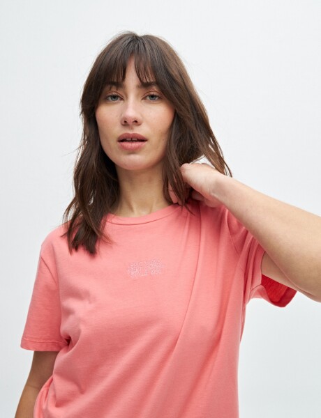 Remera básica Alaina Coral