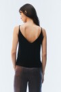 MUSCULOSA AKINA Negro